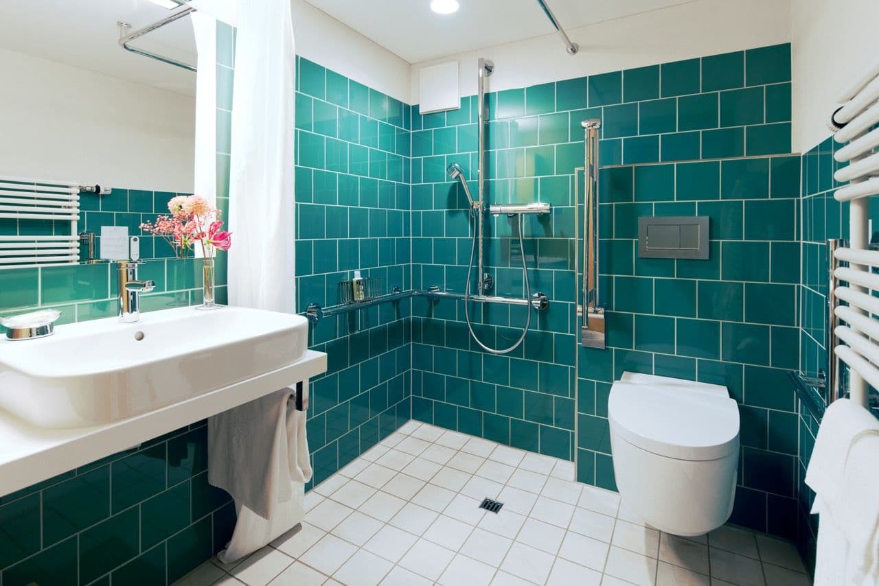 Groß (KSM_6_1_1_Zimmer_Badezimmer_00501_RGB).jpeg